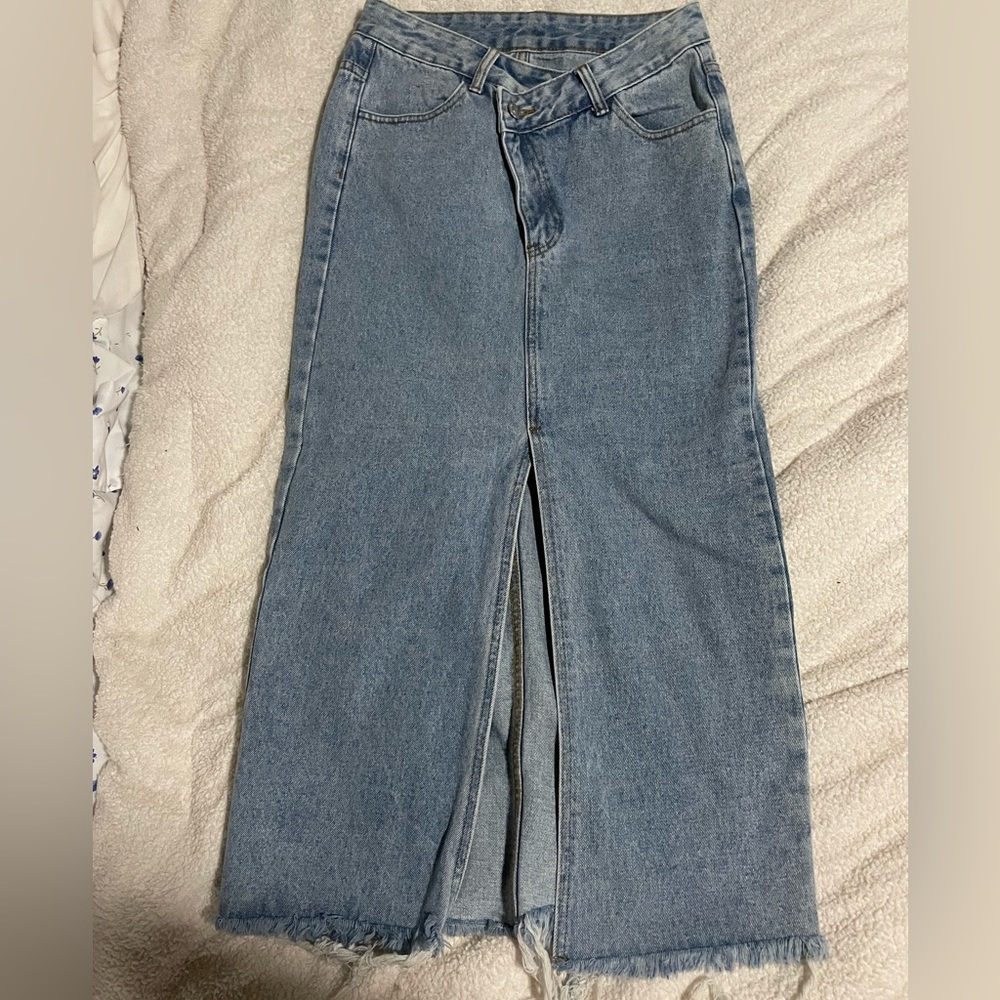 Long Jean skirt - size small - never worn